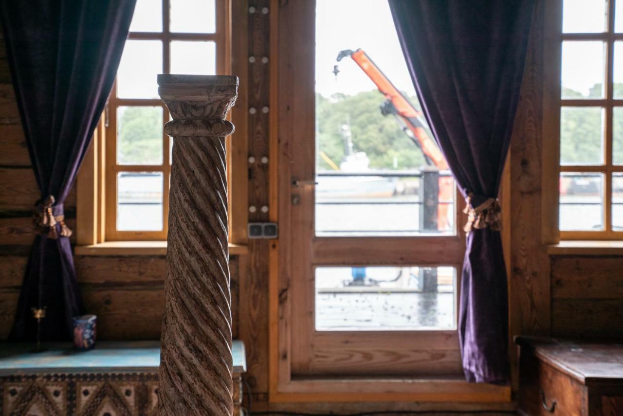 Fontaine Mansion Apartman Liepāja Kültér fotó