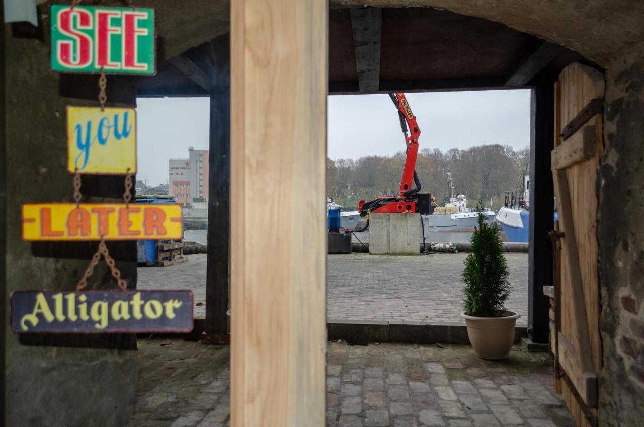 Fontaine Mansion Apartman Liepāja Kültér fotó