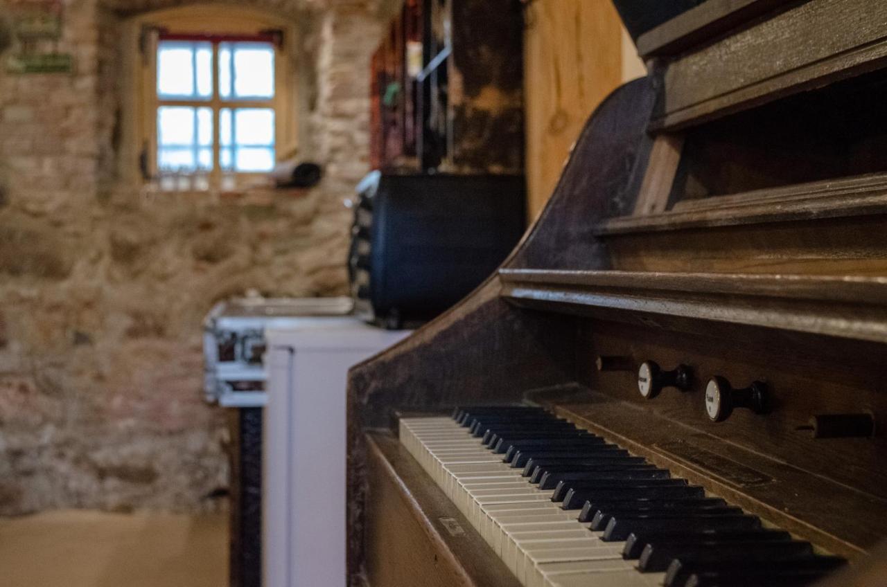 Fontaine Mansion Apartman Liepāja Kültér fotó